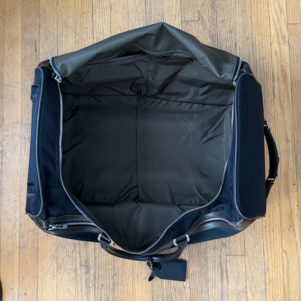 Louis Vuitton Black and Brown Travel Bag - Picture 14 of 16